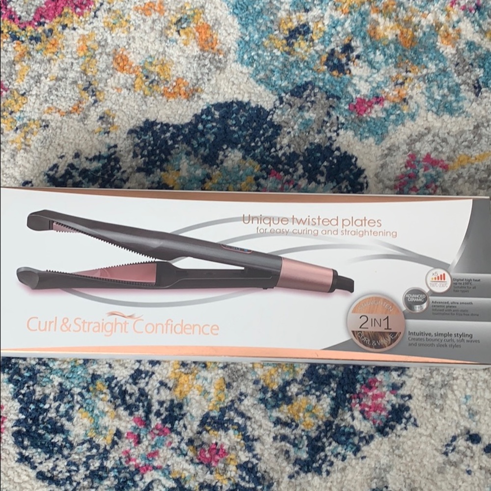 2-in-1: Curl & Straightening Hair Styler